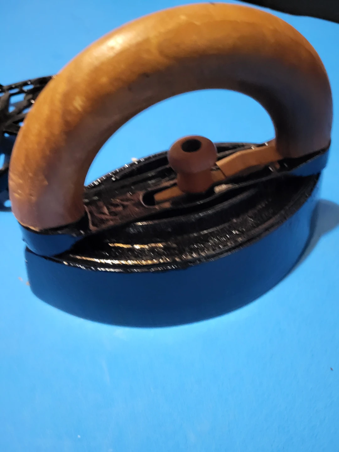 Vintage Sad Iron With Tray - photo 2