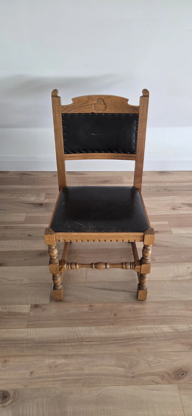 Vintage Antique Chair leather and wood - photo 2