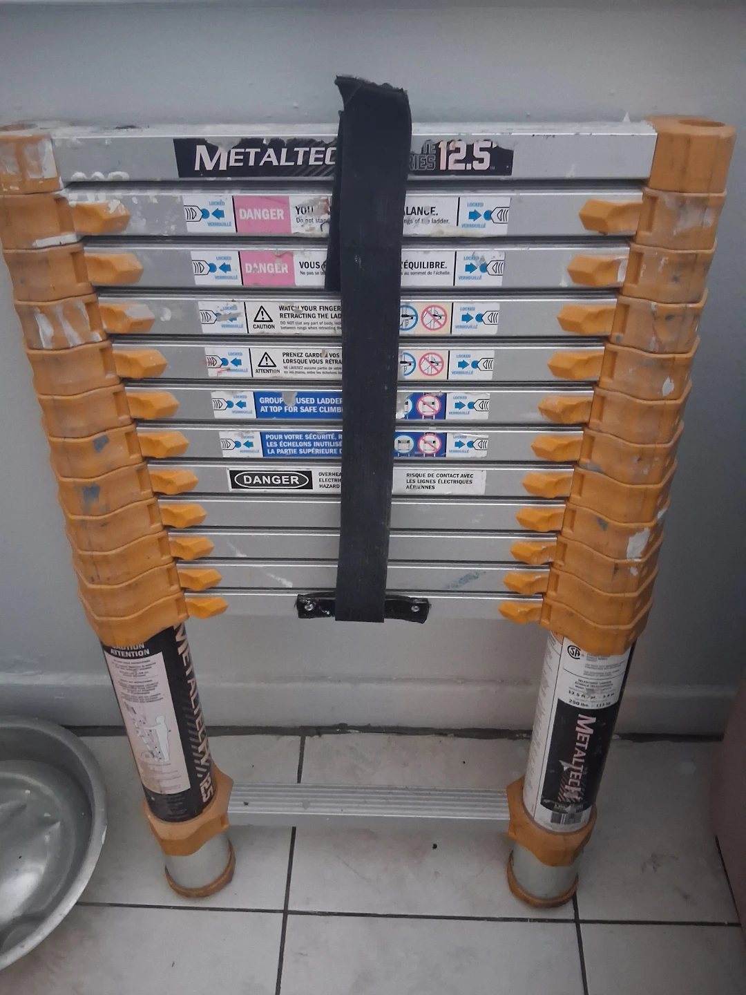 Metaltech Telescopical ladder 12.5 feet