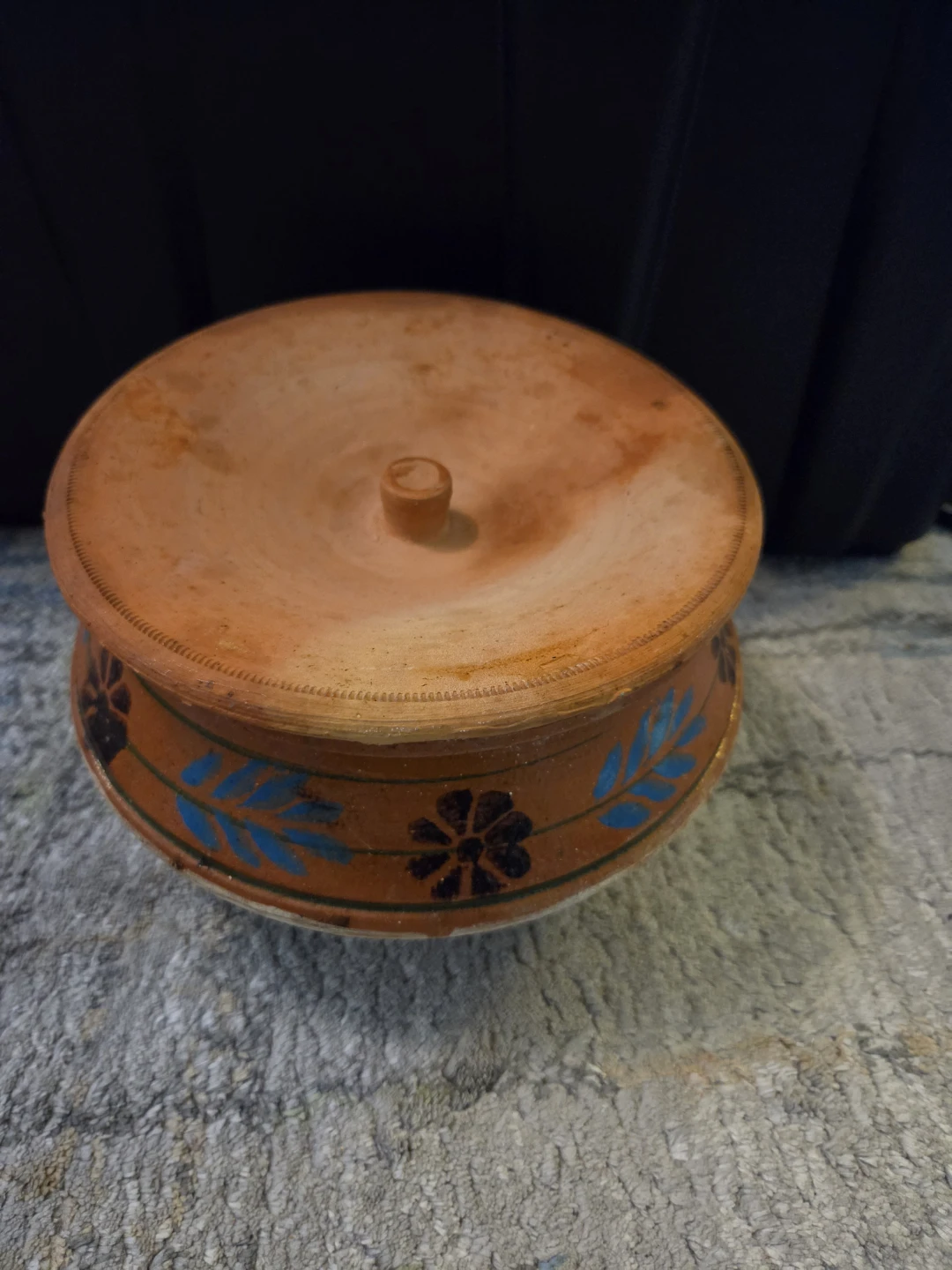 Clay Pot with Lid