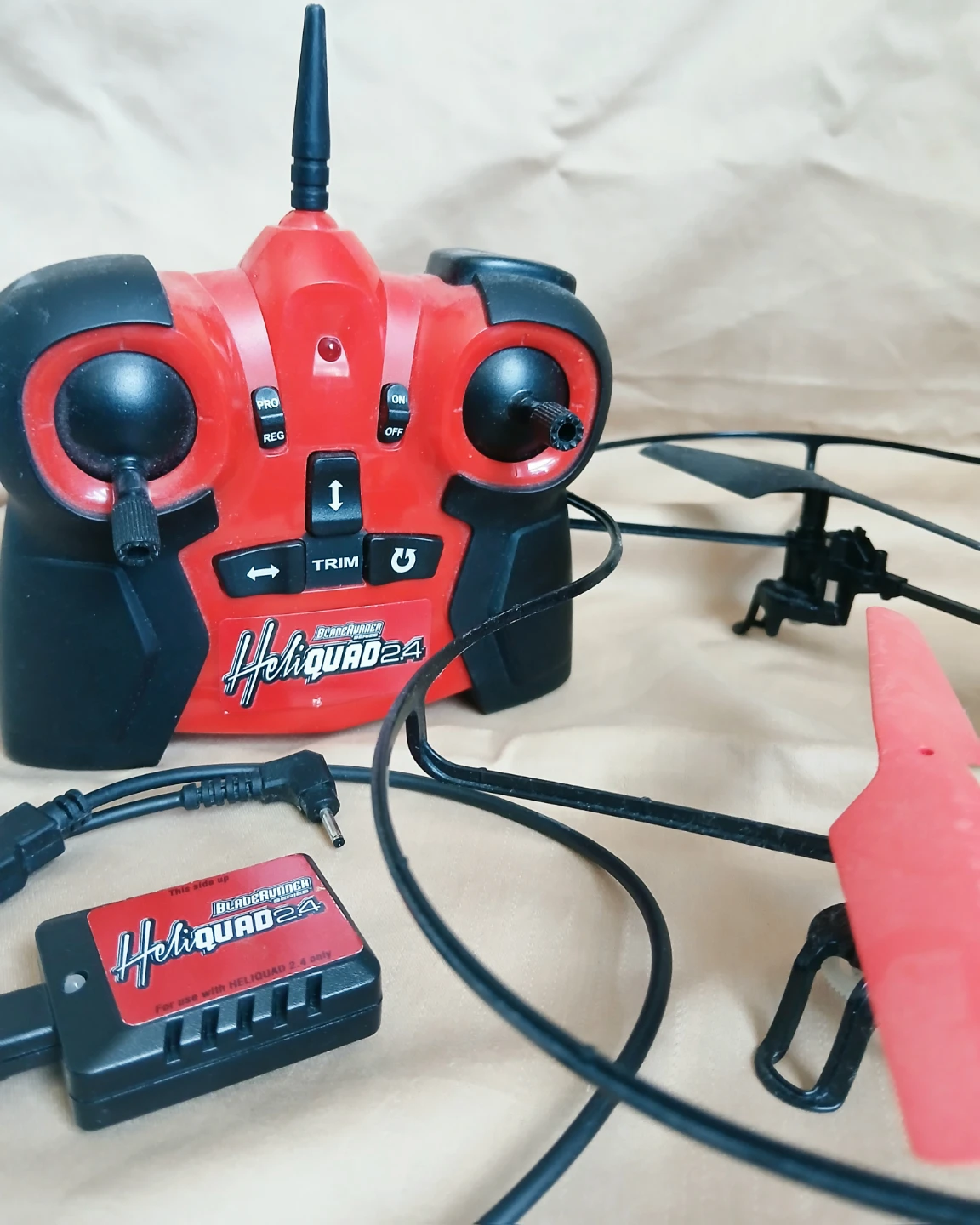 HeliQuad 2.4 Quadcopter with Remote - photo 2