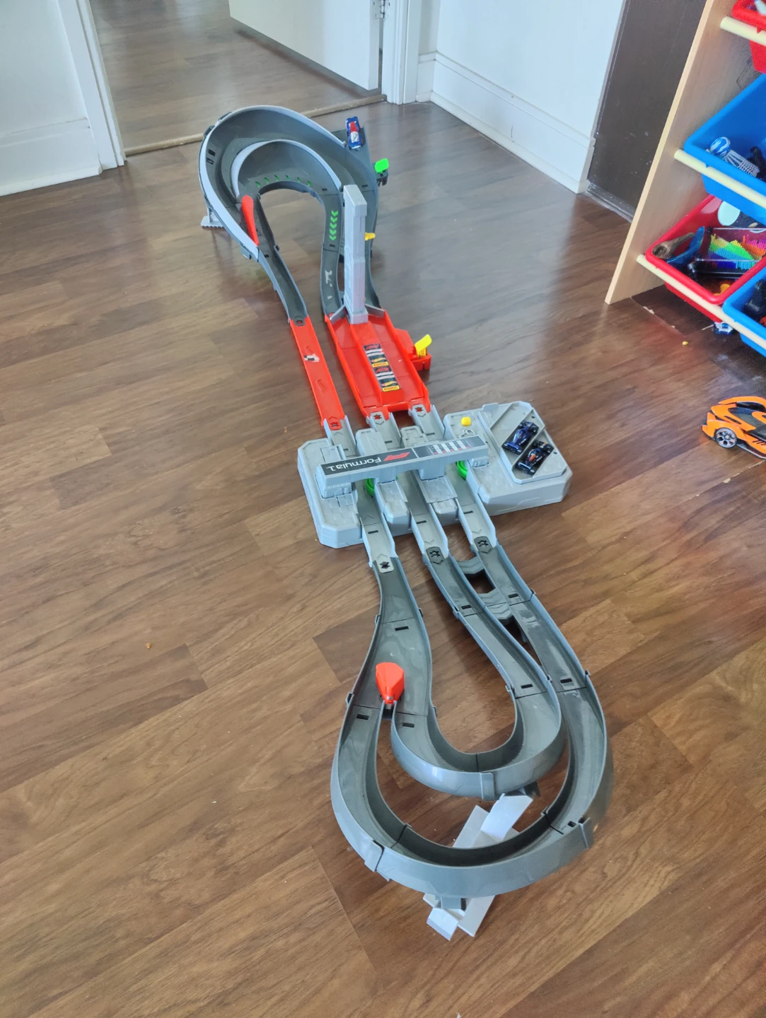 Formula 1 Race Track Set with Cars