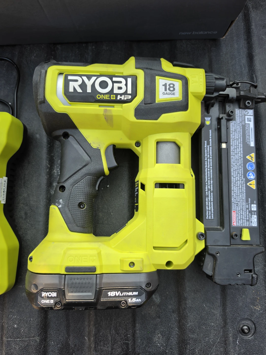 Ryobi ONE+ HP 18V Cordless Brushless 18 Gauge Brad Nailer - photo 2
