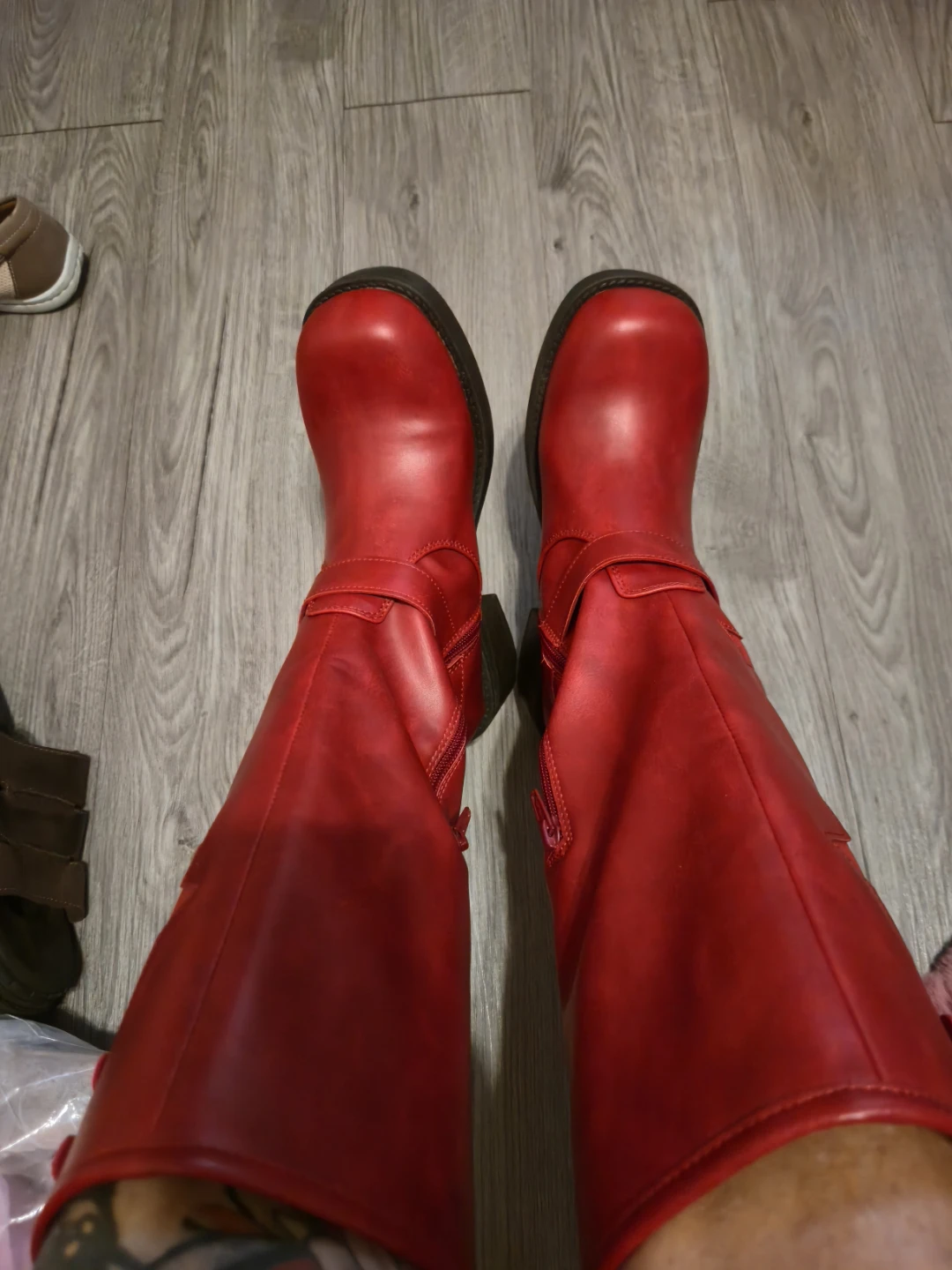 Women's Red Knee-High Boots - photo 4