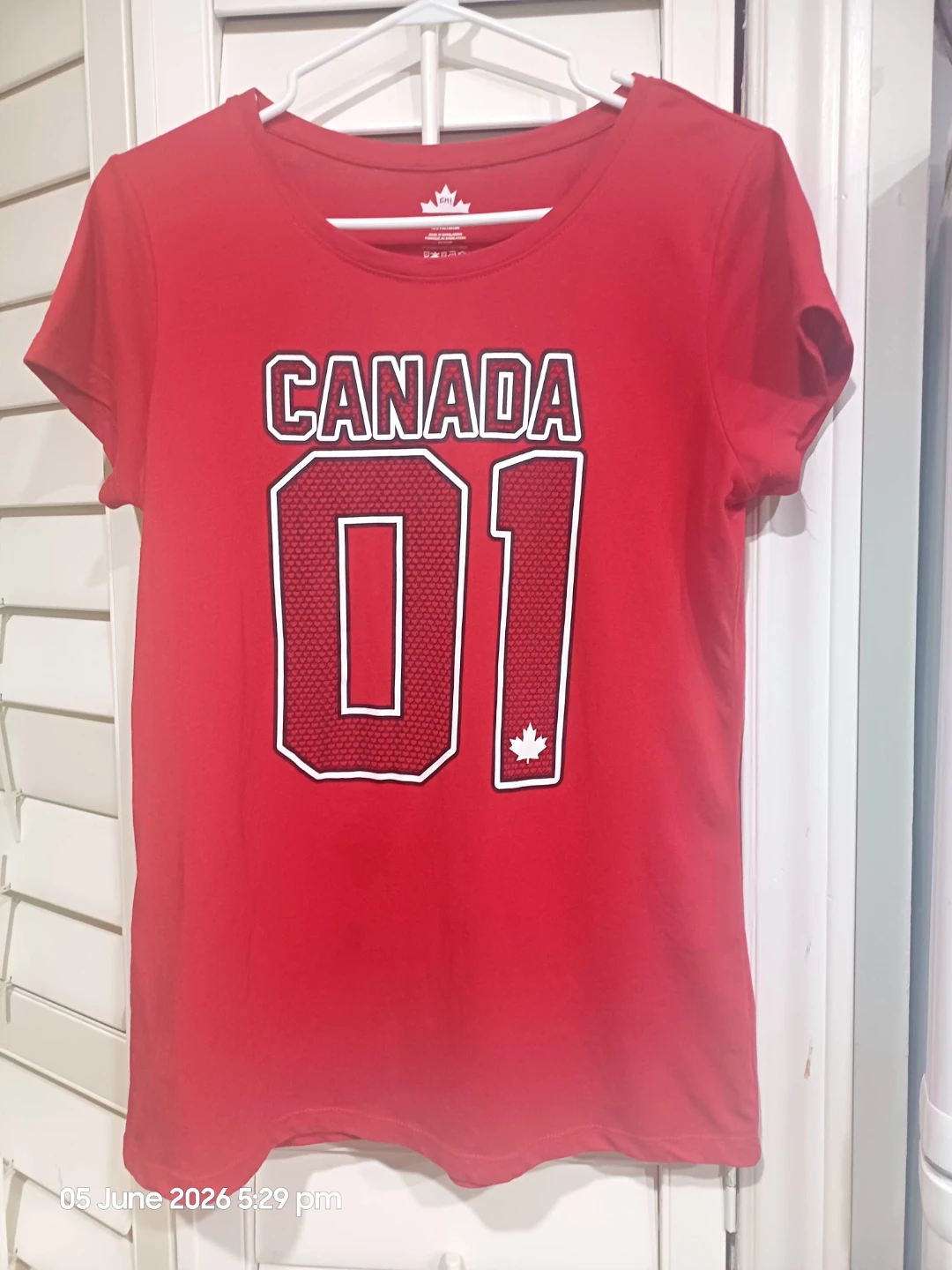 Red Canada 01 T-Shirt