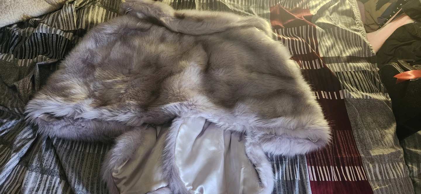 Laura Faux Fur Shawl Collar Cape - photo 4