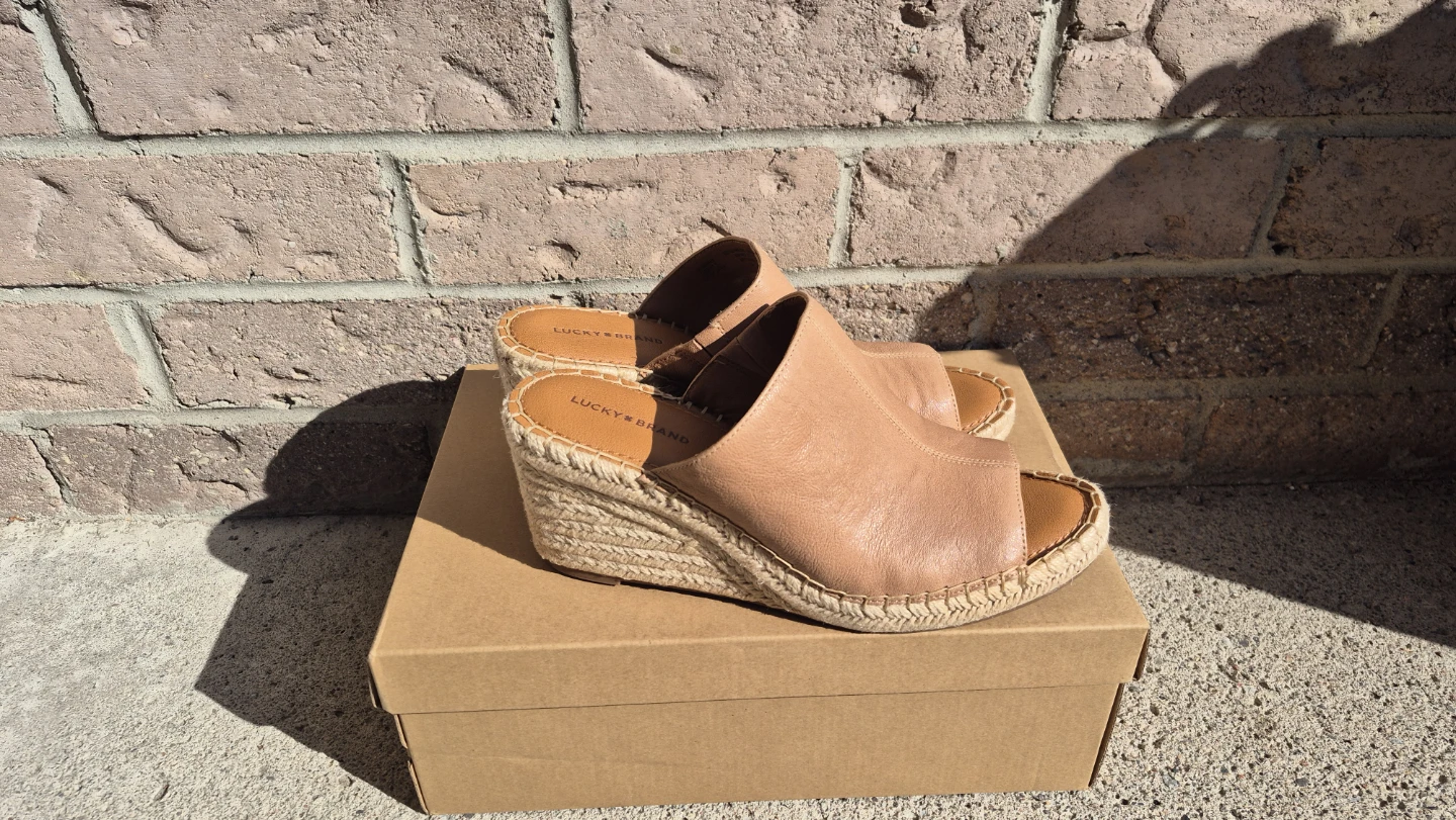 Brand New Leather Lucky Brand Espadrille Wedge Sandals - photo 2