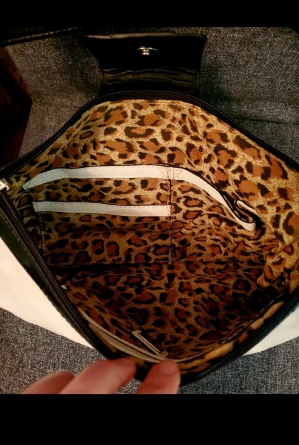 GUESS Shoulder Bag - photo 3
