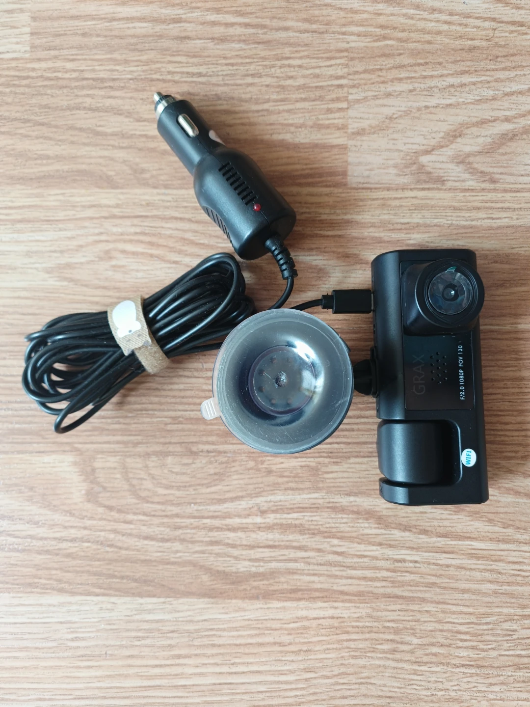 GRAX Dash Cam with Suction Mount and Car Charger - photo 2