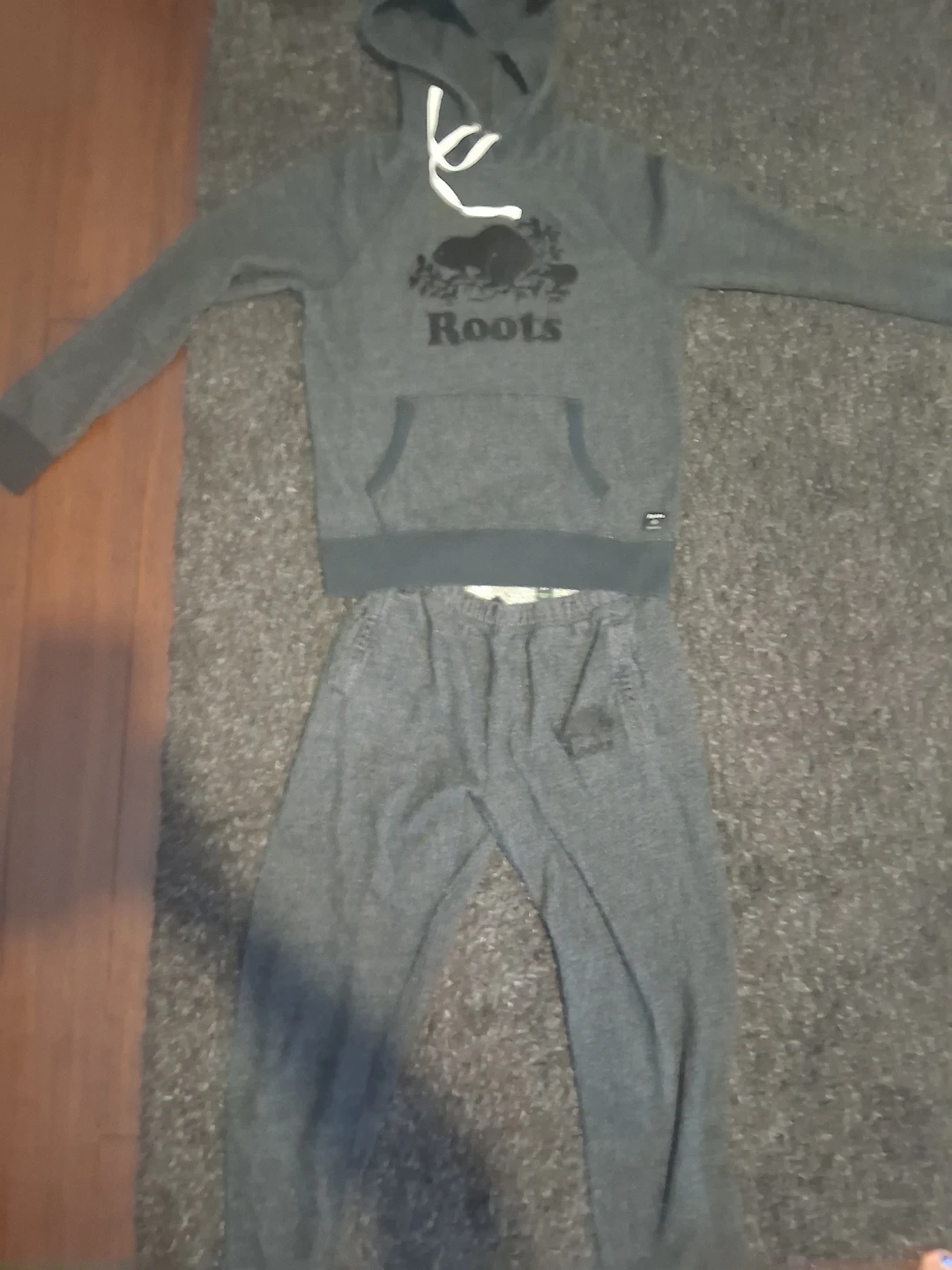 Roots salt and pepper sweat suit set