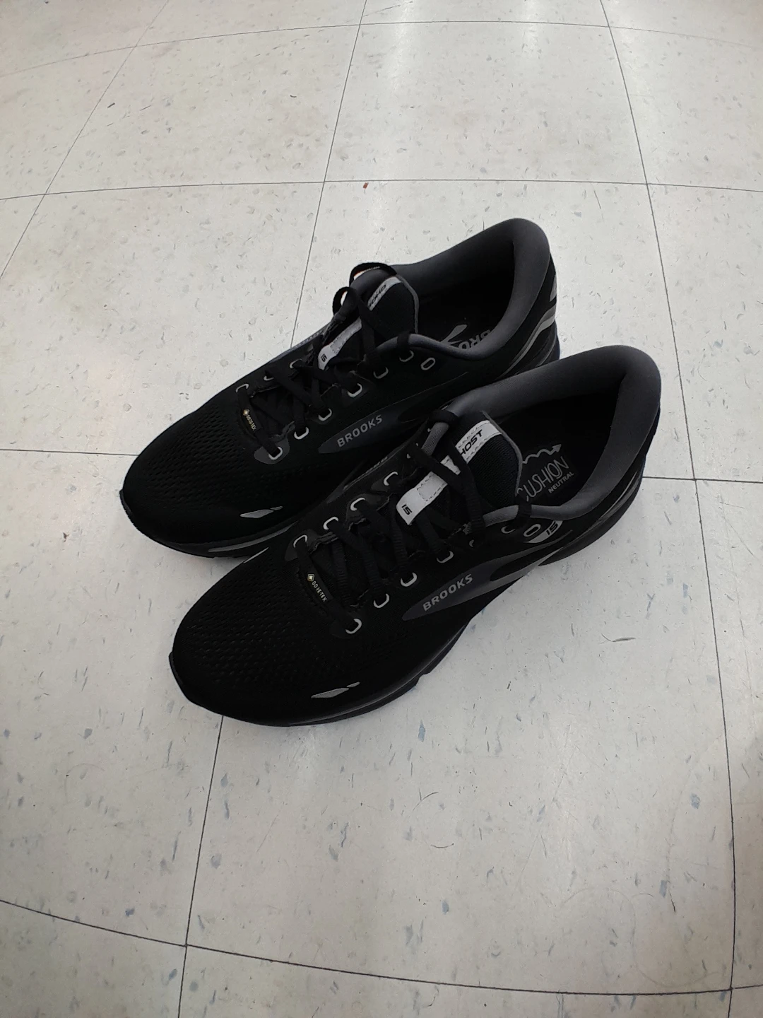Brooks Ghost Running Shoes Men's Size 12 - photo 2