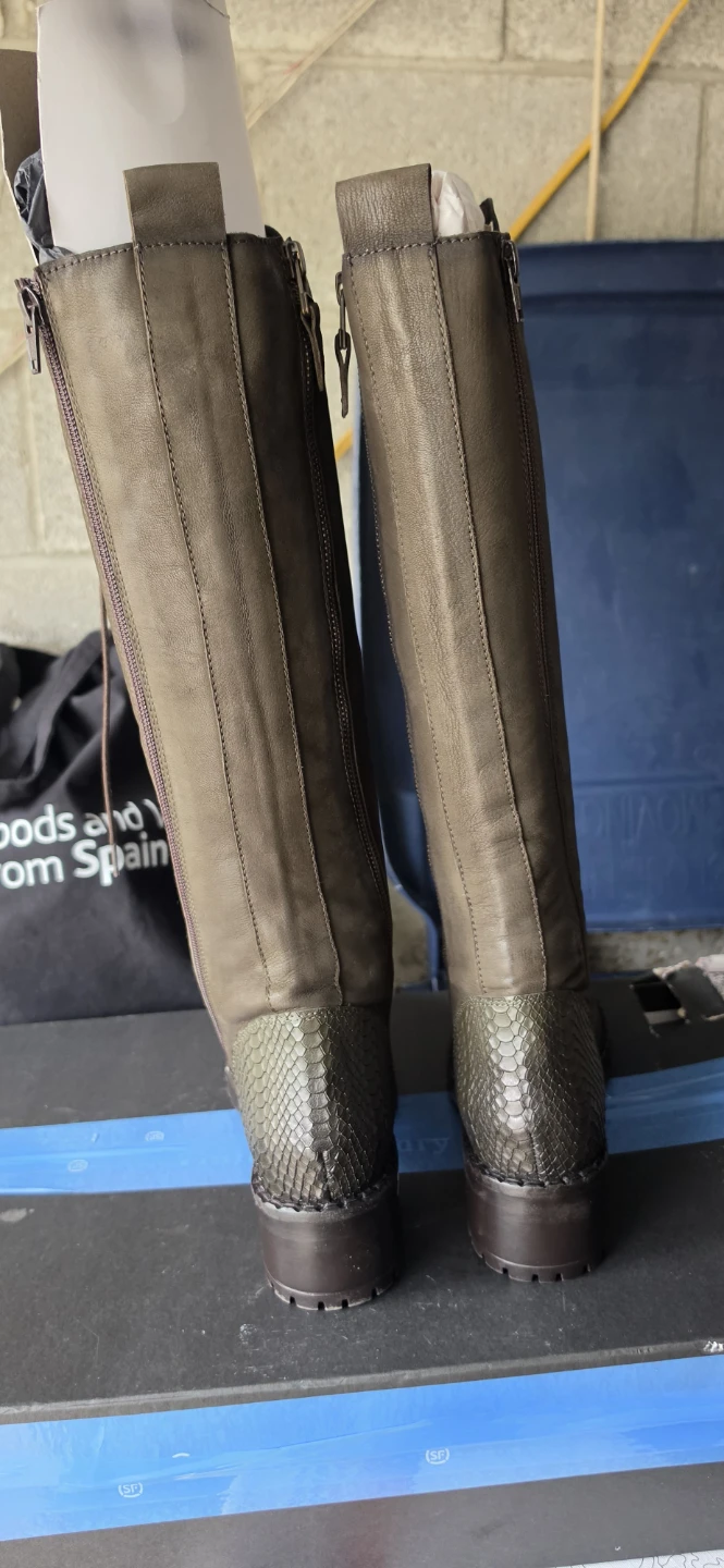 Women's Knee-High Lace-Up Boots - photo 5