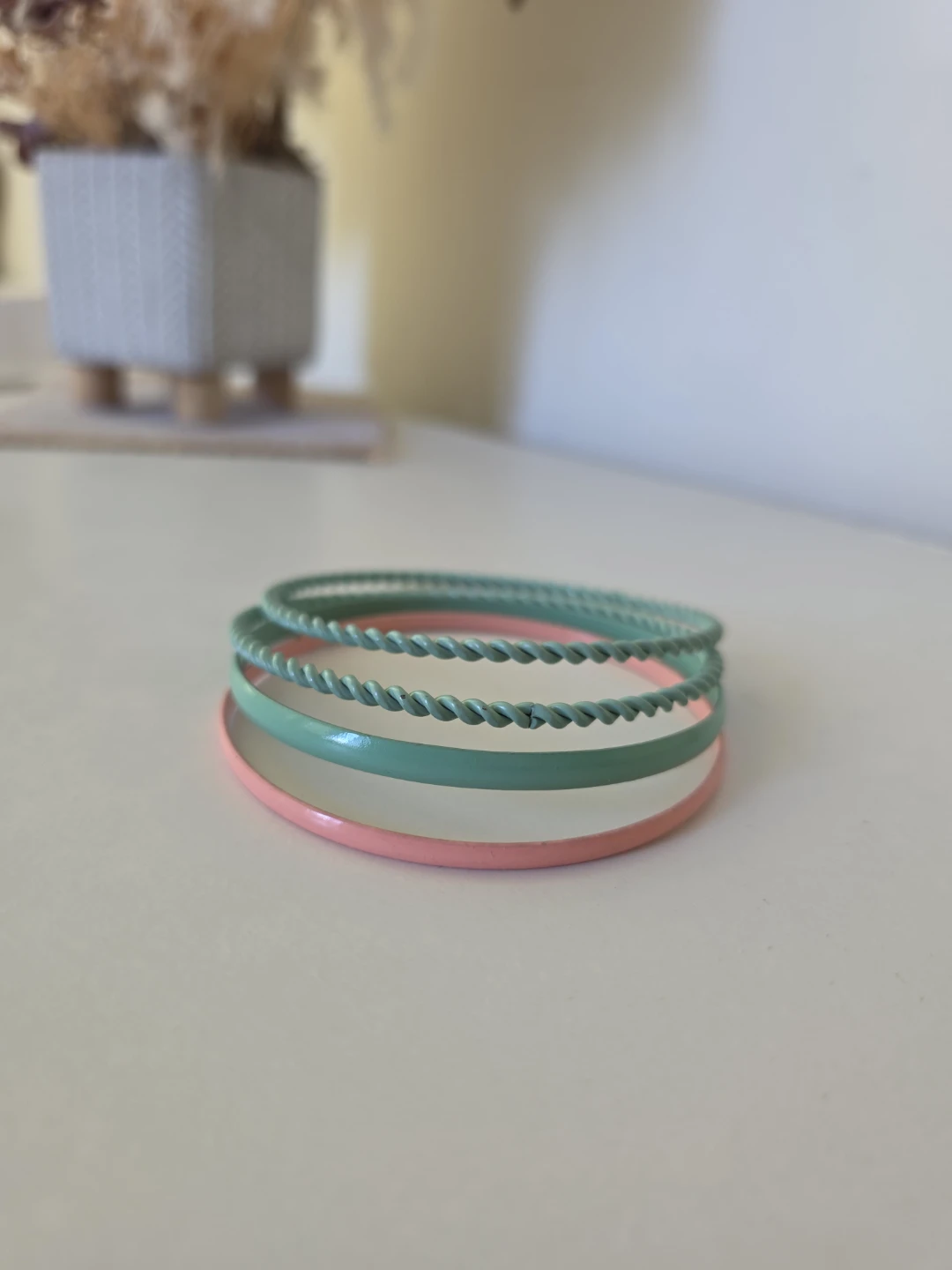 Set of 4 Metal Bangles - Pink and Teal