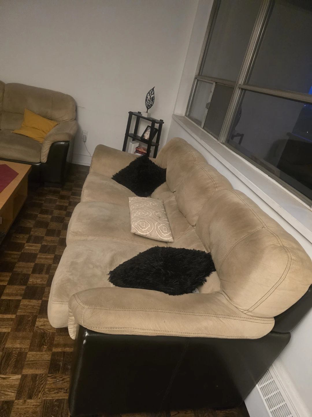 2-Piece Sofa Set – 3-Seater Sofa + Loveseat
