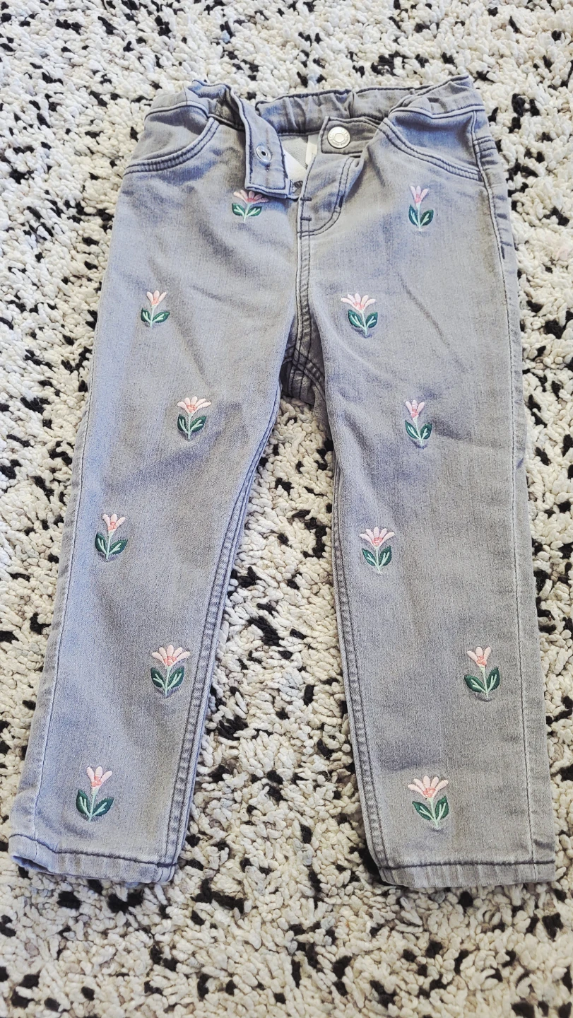 Moving sale. Assorted Kids Clothing Lot - photo 2