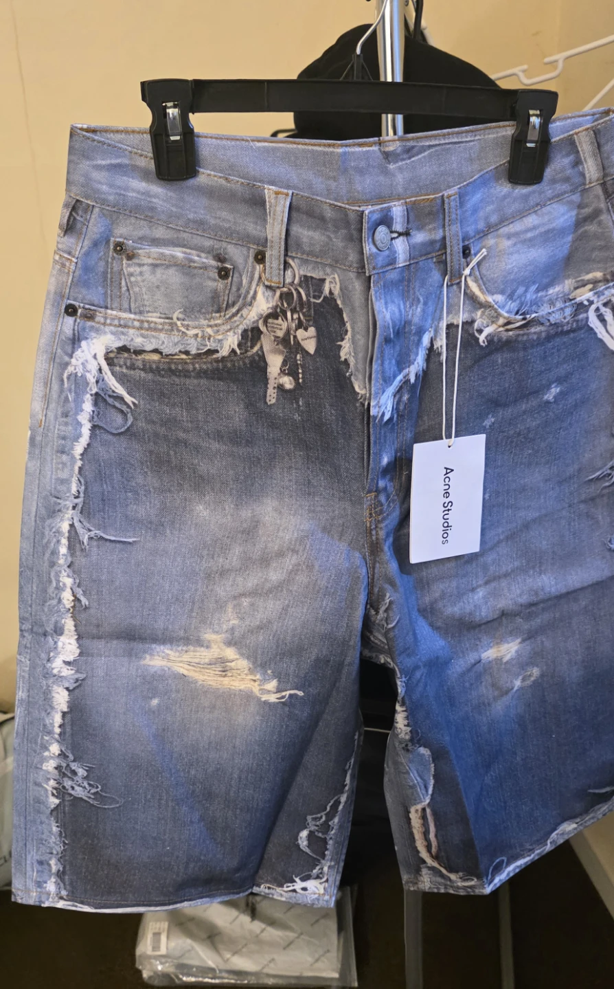 Acne studies short