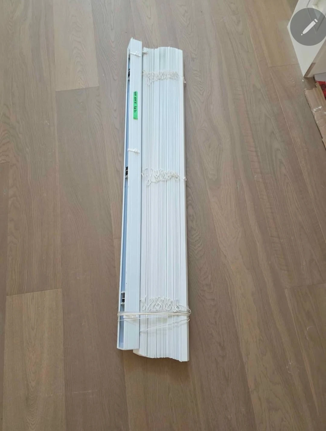 4' blind