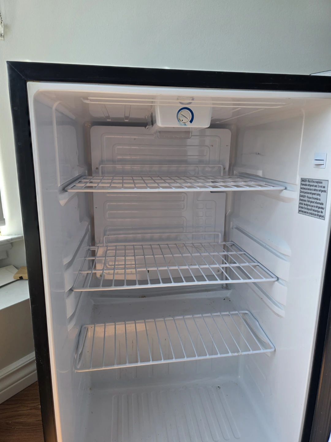 Danby Mini Fridge - photo 2