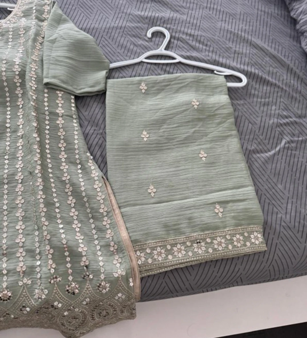 Three piece embroidered sage green salwar kameez - photo 3