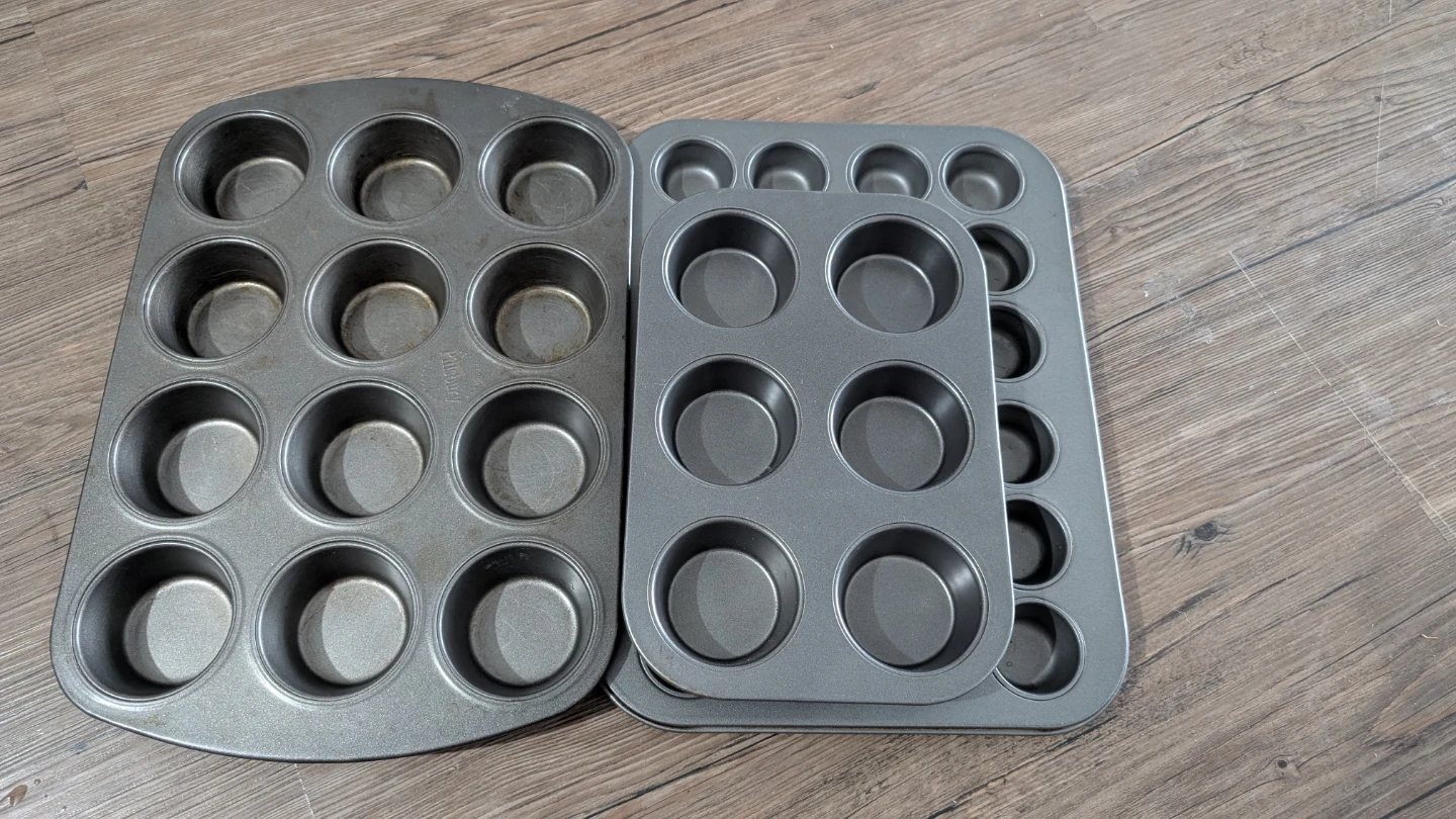 Muffin Tins - 12-cup  6-cup and bite size