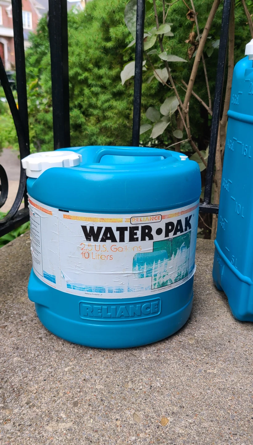 WATER Containers / Jugs - Camping / Road Trips / Emergencies - photo 3