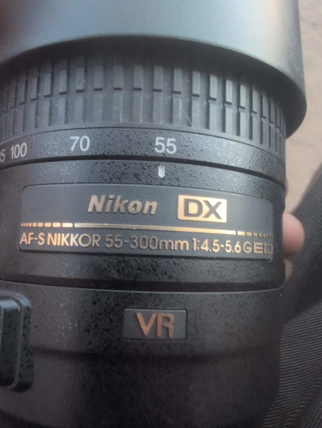 Nikon DX af-s Nikkor 55- 300mm lens with cover - photo 4