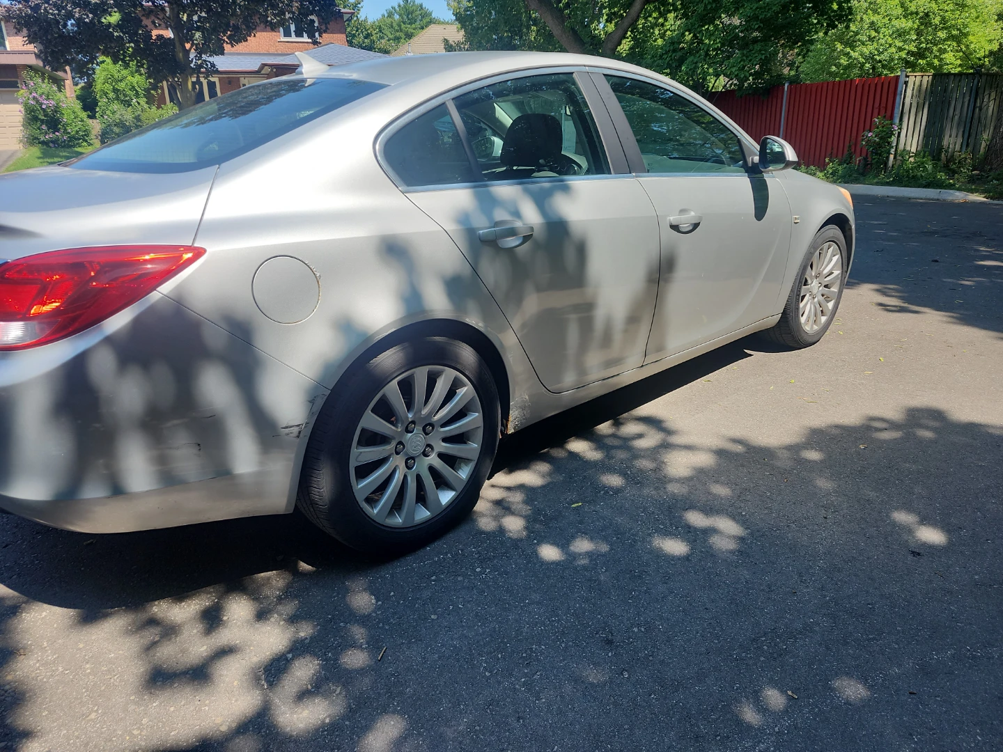 2011 Silver Buick Regal Sedan 81 KM ONLY  CLEAN CARFAX - photo 5