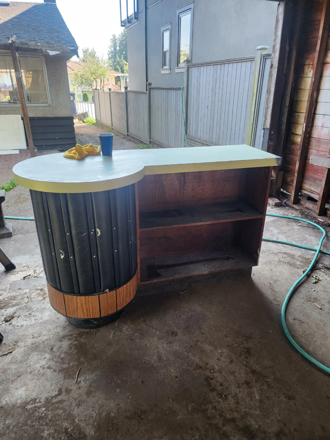 Retro Bar Counter with Shelving - photo 3