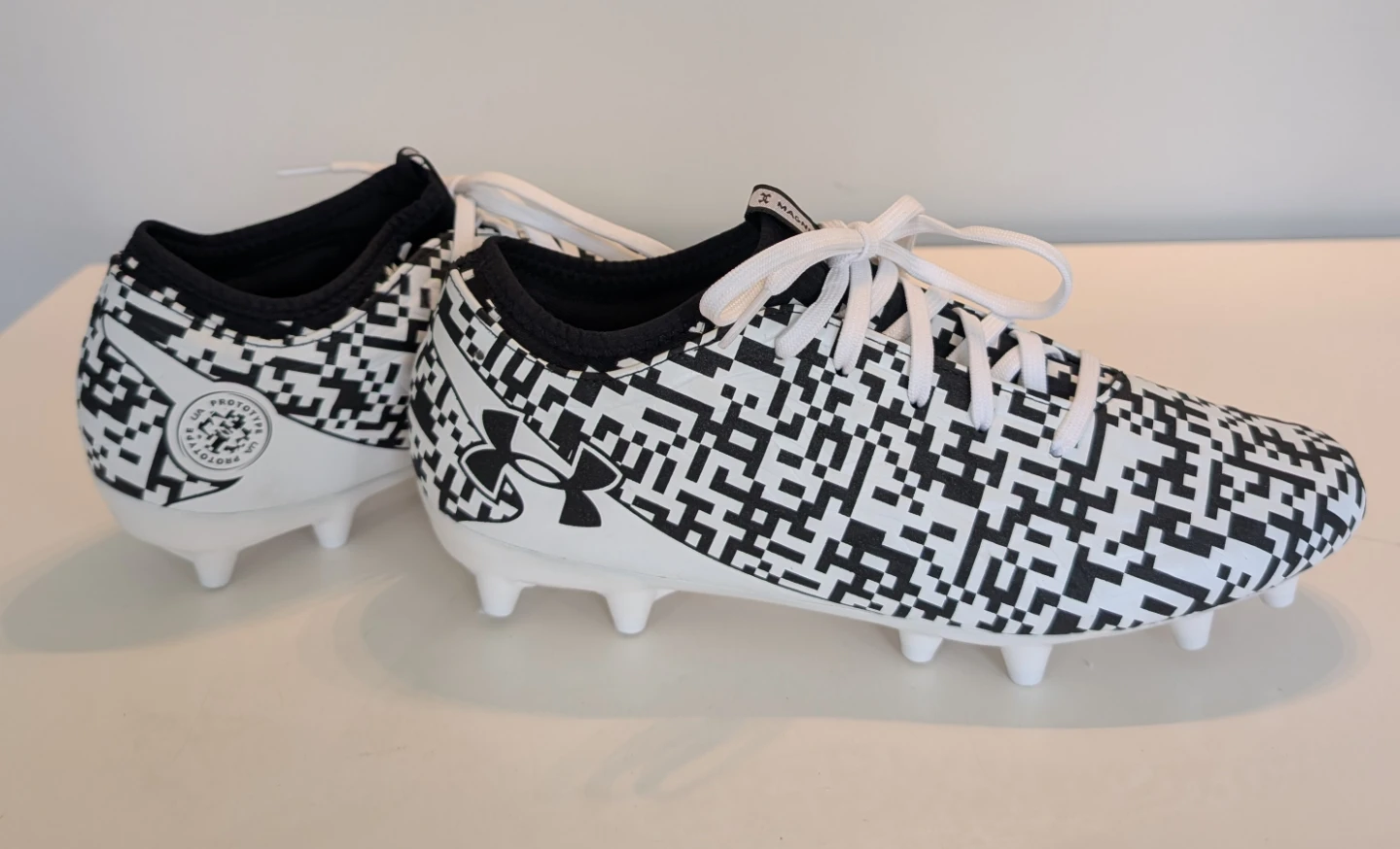 Under Armour Cleats, M 8.5/W 10, NEW! ⚽️
