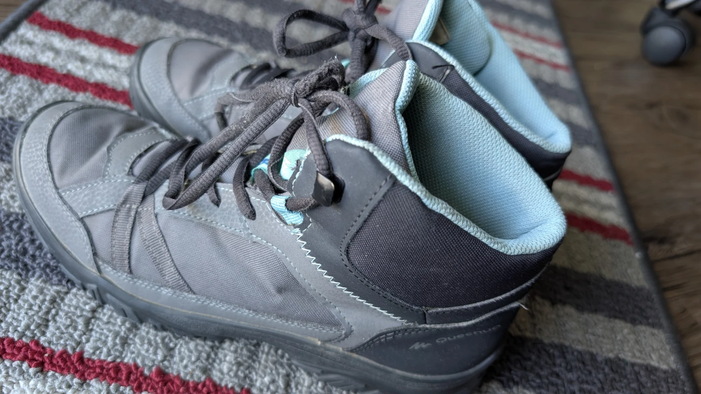 Decathlon hiking shoes - photo 2