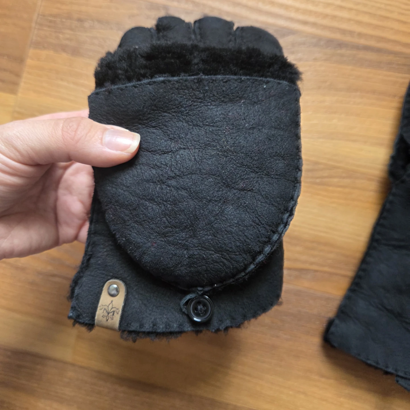 Mackage Black Convertible Mittens/Fingerless Gloves - photo 5