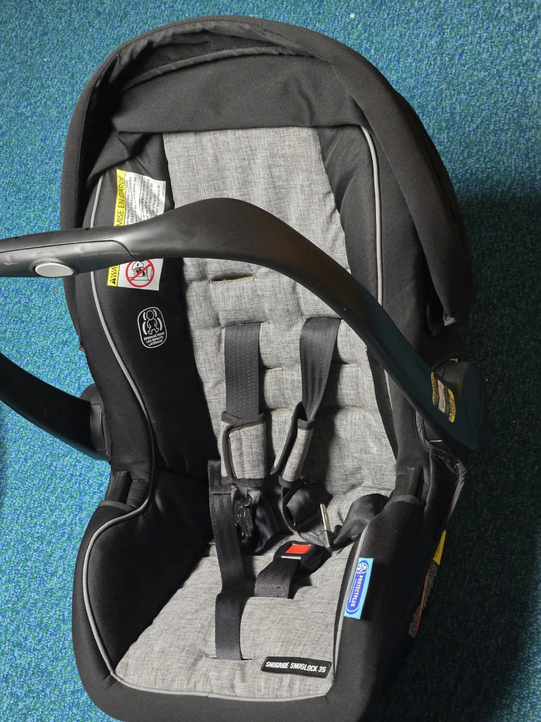 Graco SnugRide SnugLock 35 Infant Car Seat and Base - photo 4