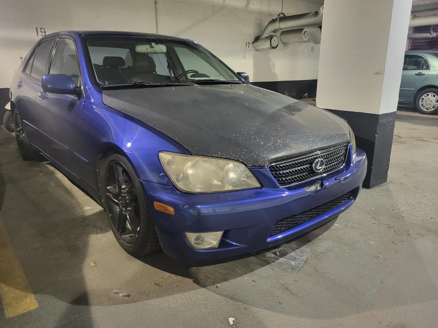 Lexus IS300 - photo 2