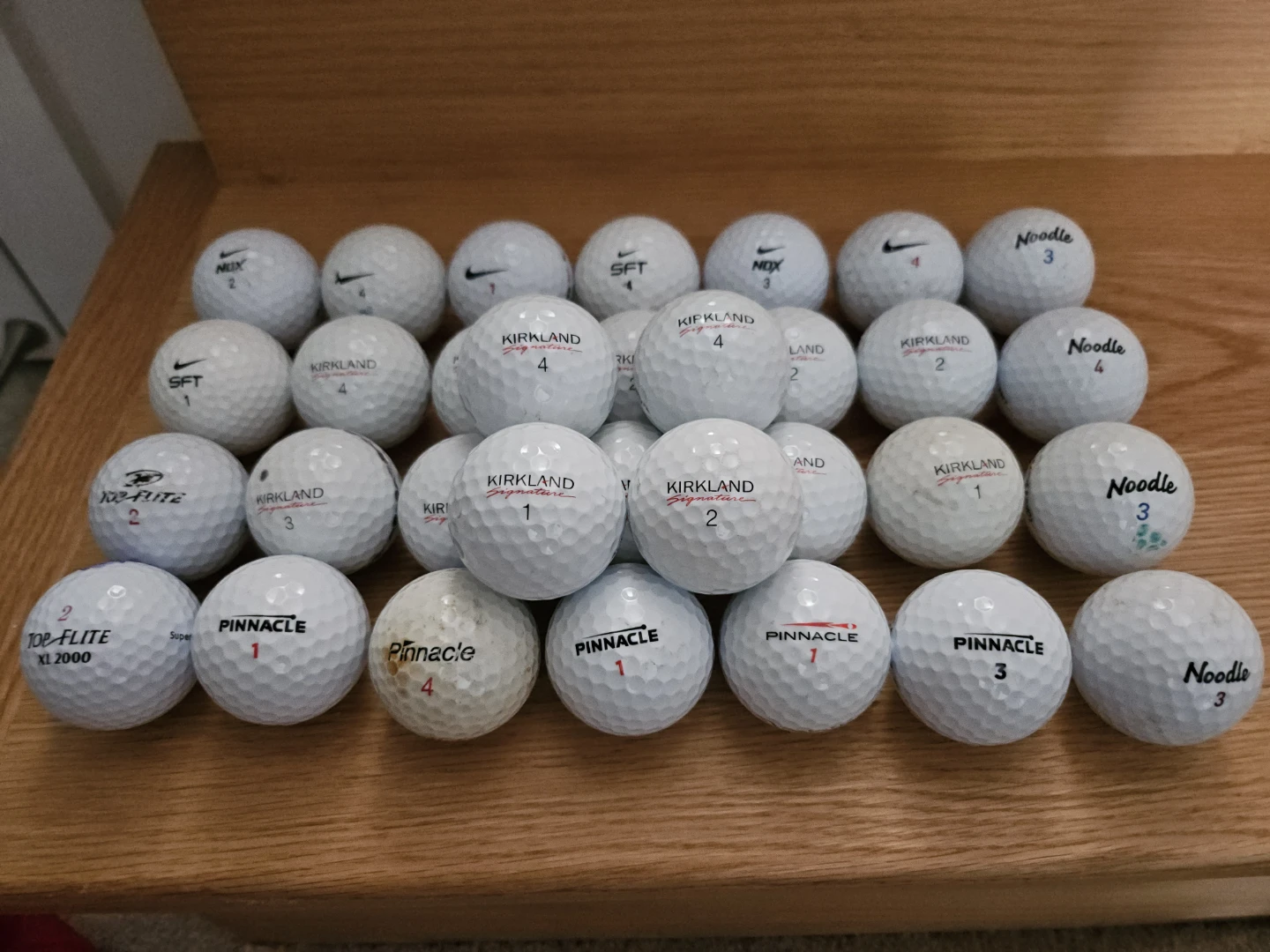32 Assorted Golf Balls