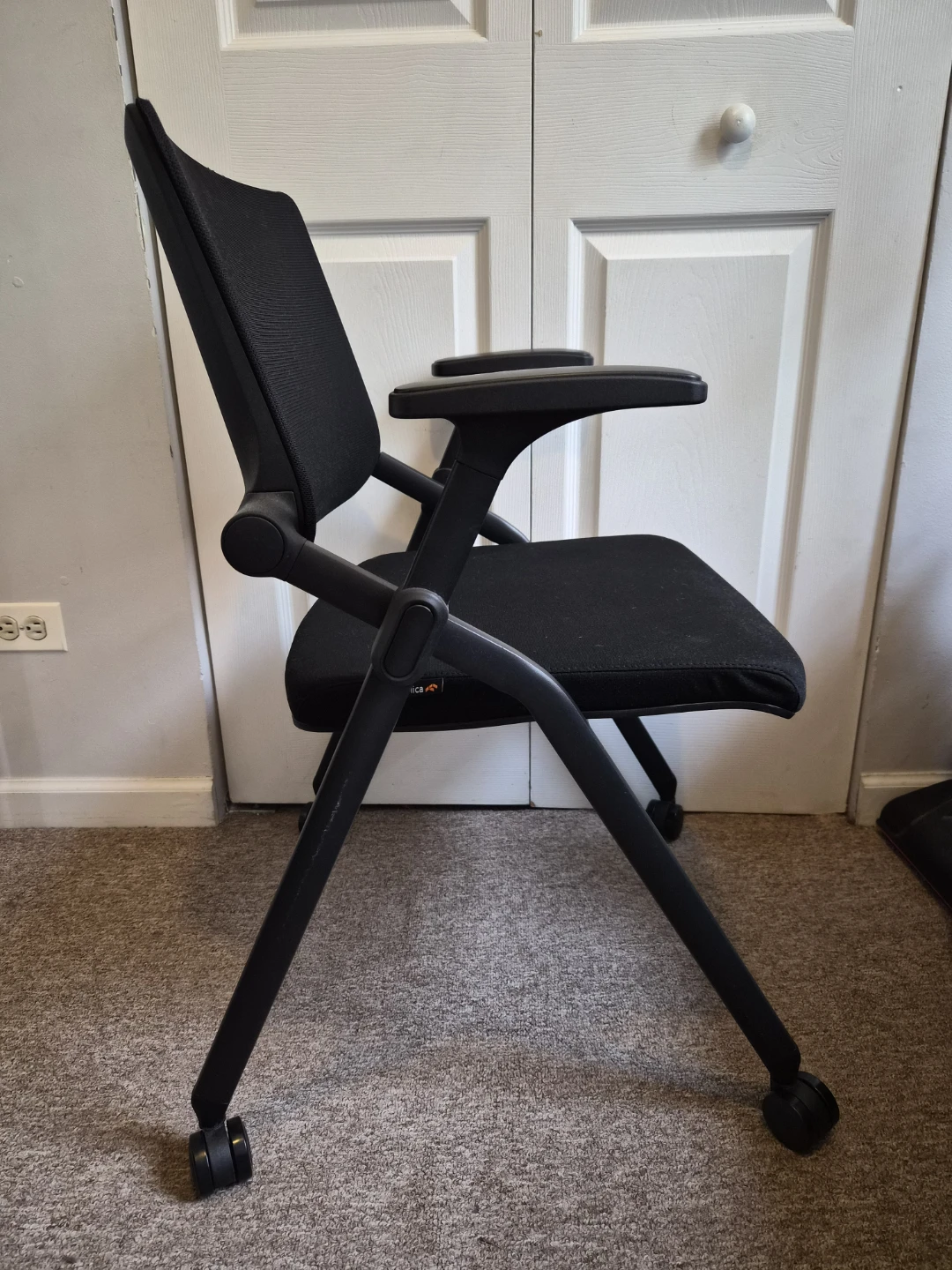 Black Office Chair with Wheels - photo 2