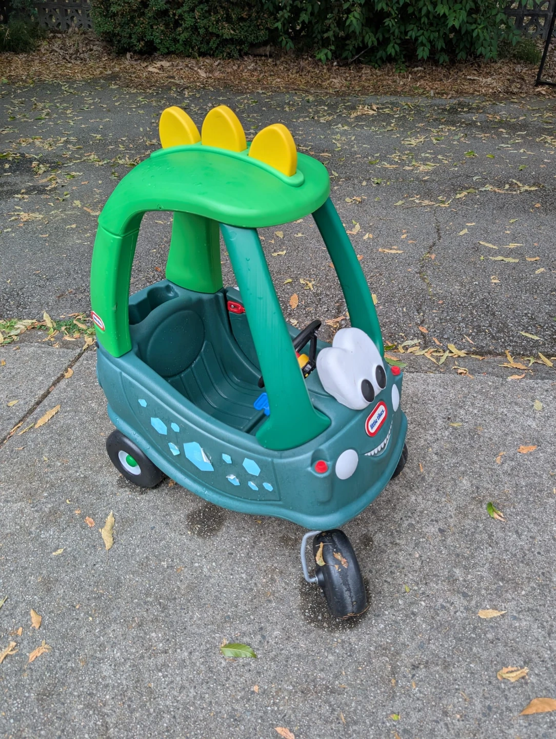 Little Tikes Dinosaur Cozy Coupe Ride-On Toy