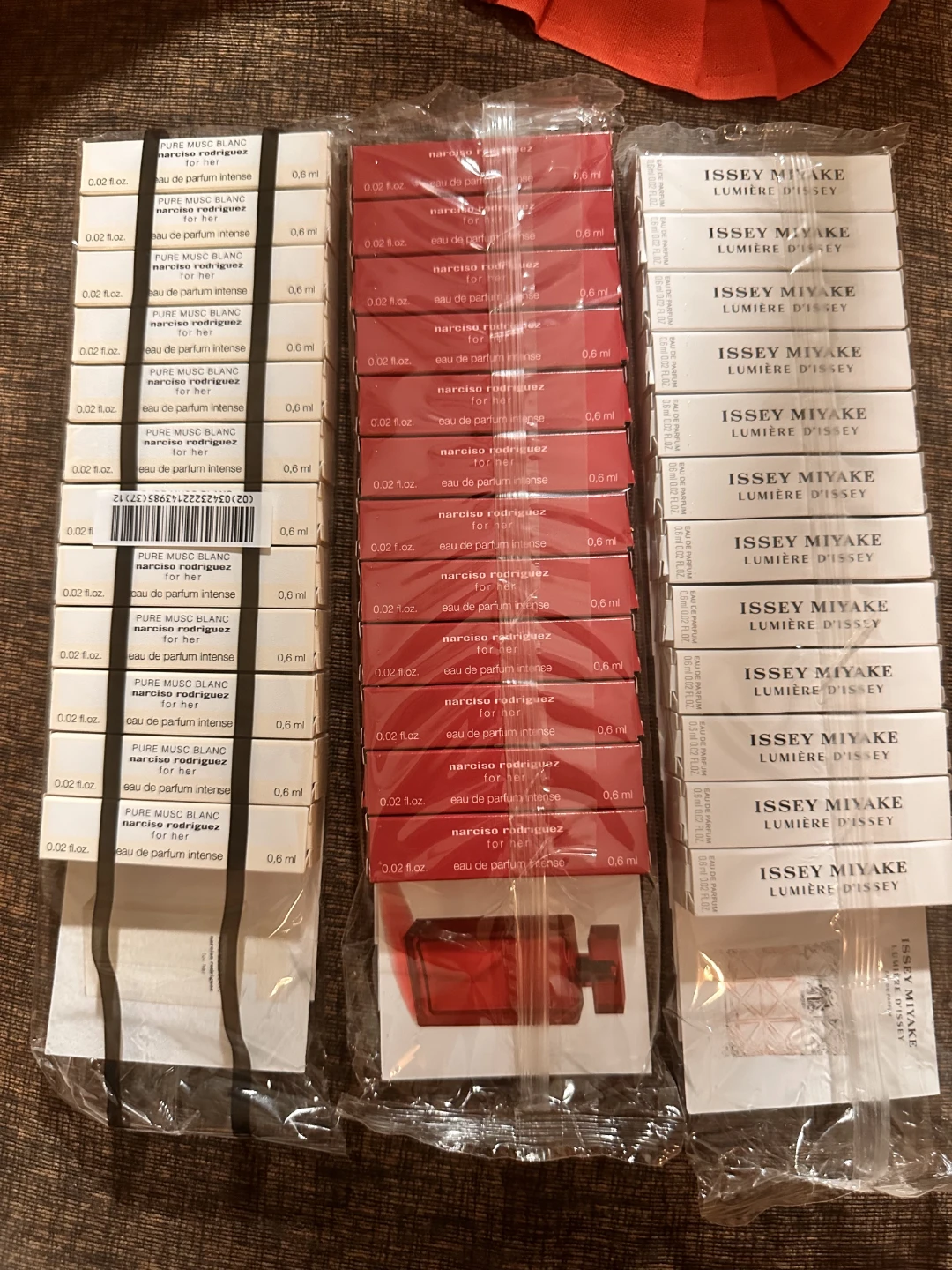 Lot of 30 Perfume Samplers