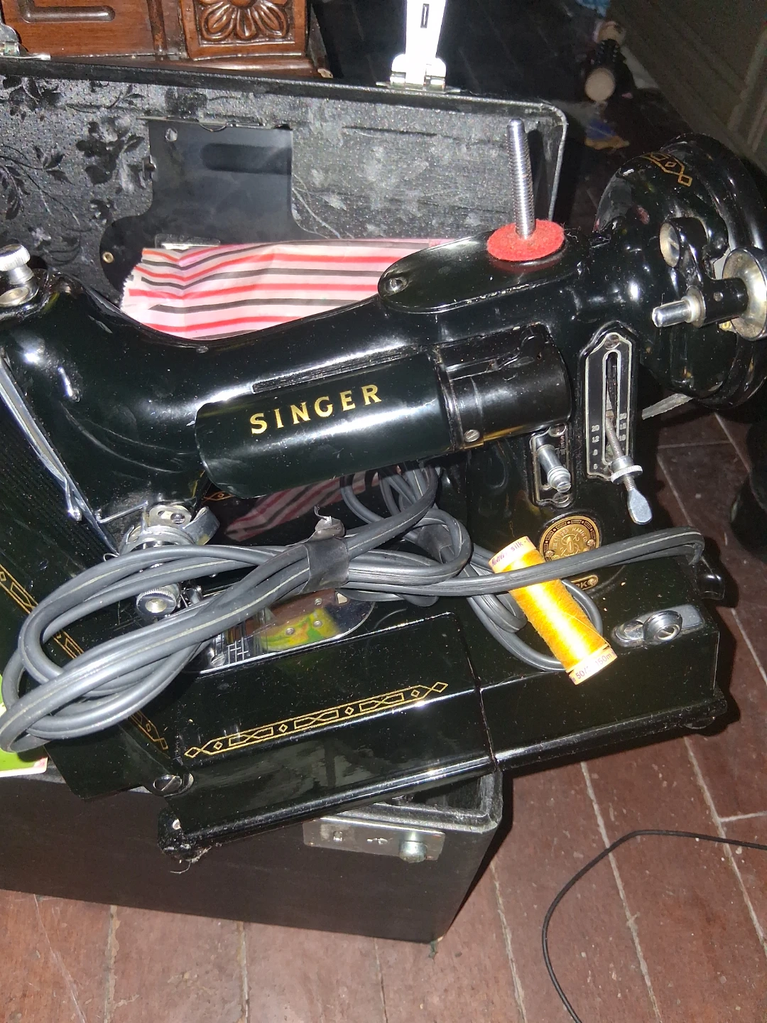 Singer Sewing Machine