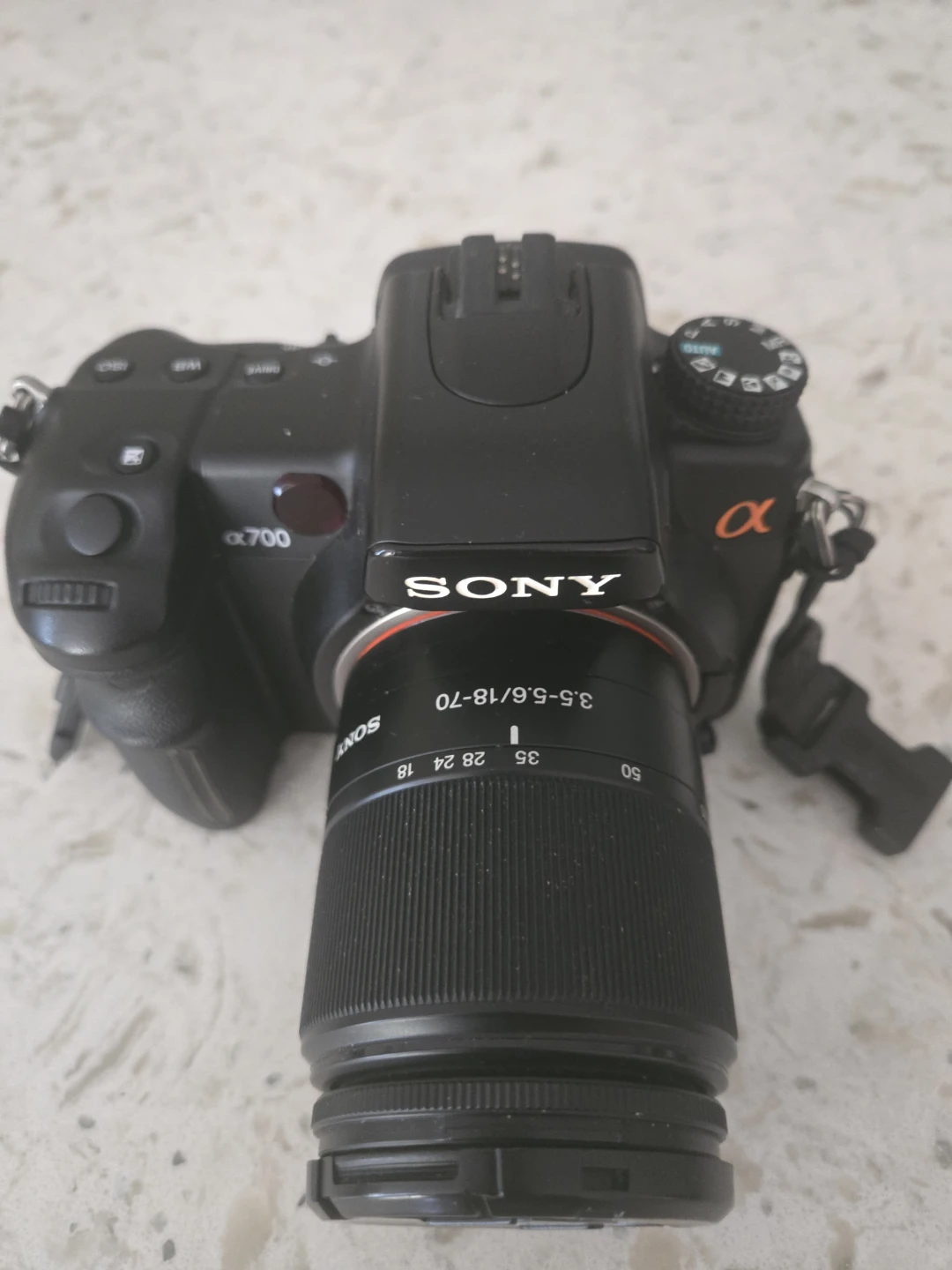 Sony DSLR a700 with 18-70mm Lens