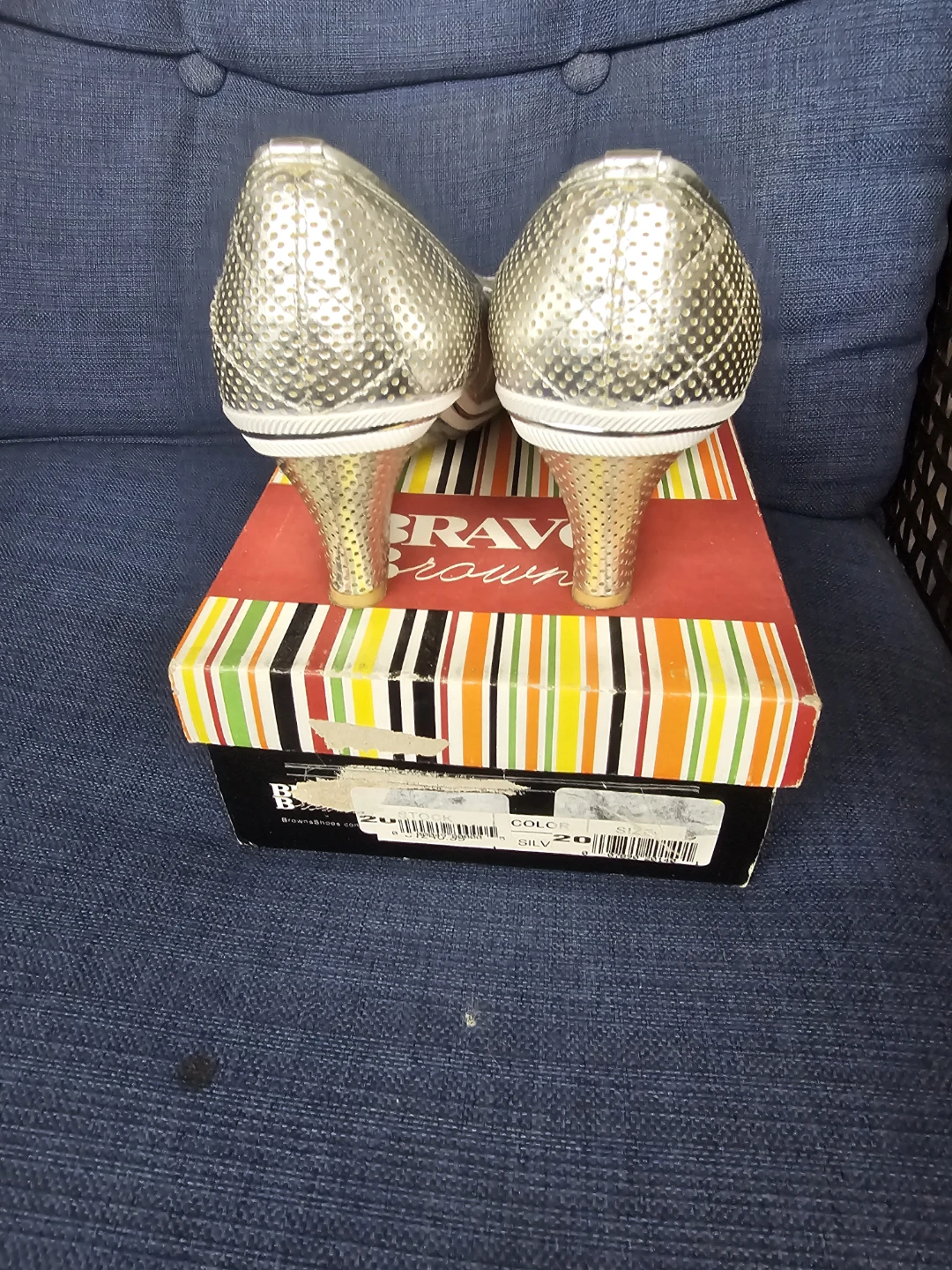 Bravo Crowns Silver Wedge Heels with Bows size 8 - photo 4