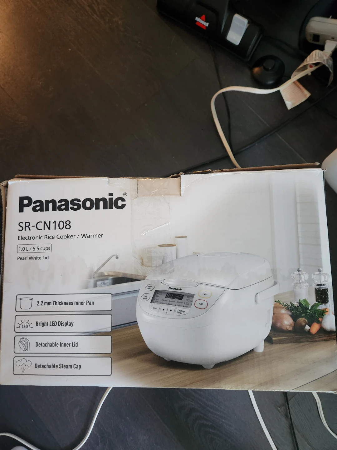 Panasonic SR-CN108 Electronic Rice Cooker Warmer