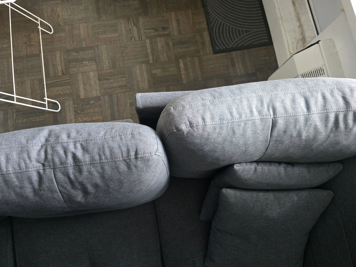 L shaped sofa - photo 3