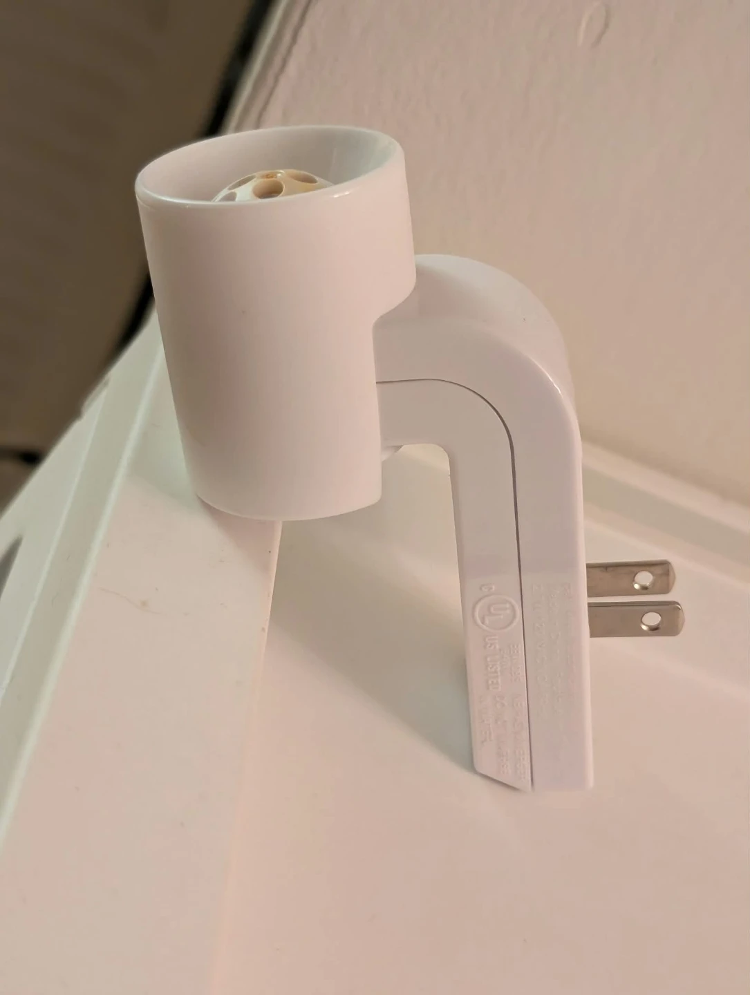Bath & Body Works Wallflowers plug in white
