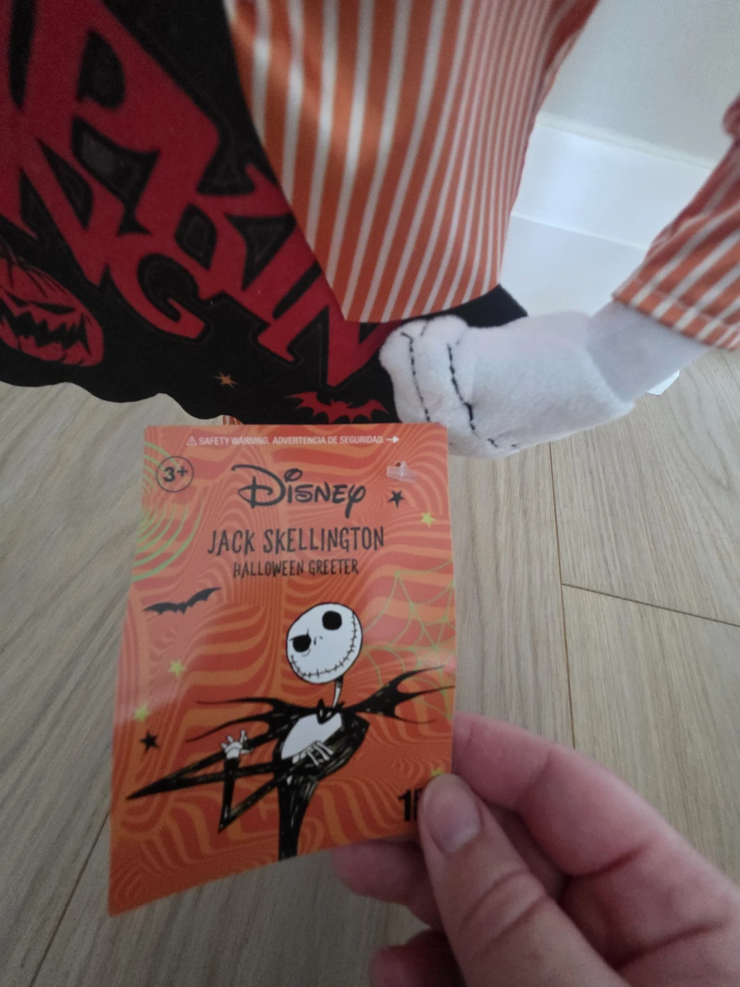 NEW Skellington Halloween greeter - photo 3