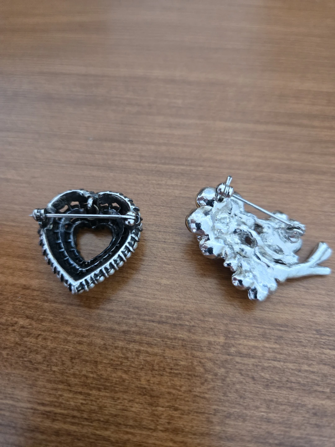 Set of 2 Vintage Brooches - Heart & Flower - photo 2