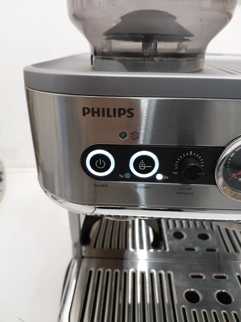Philips Barista Brew Semi-Auto Espresso Machine (PSA3218/01) - photo 2