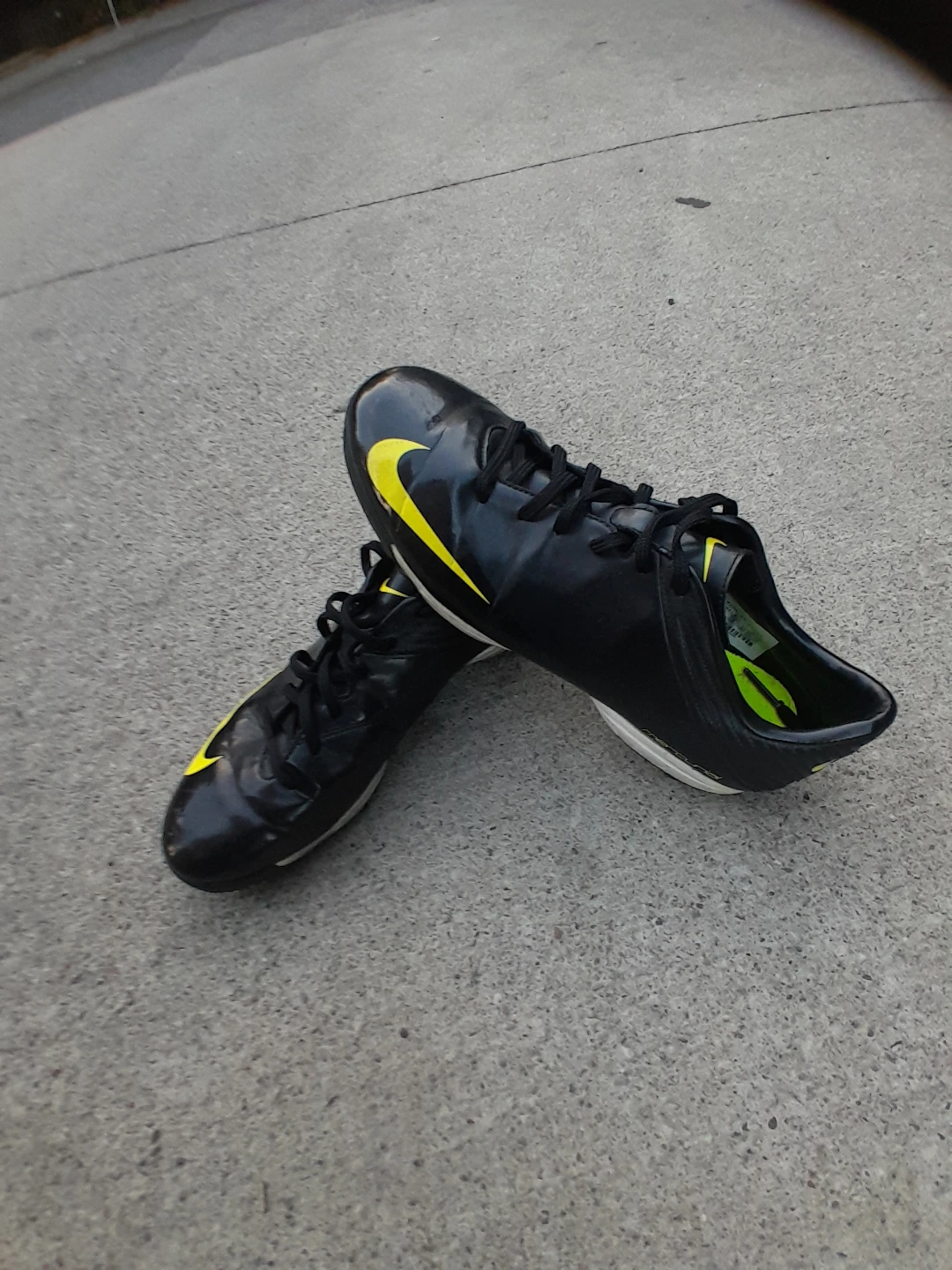 Nike Soccer Cleats Solid Men's Size 9