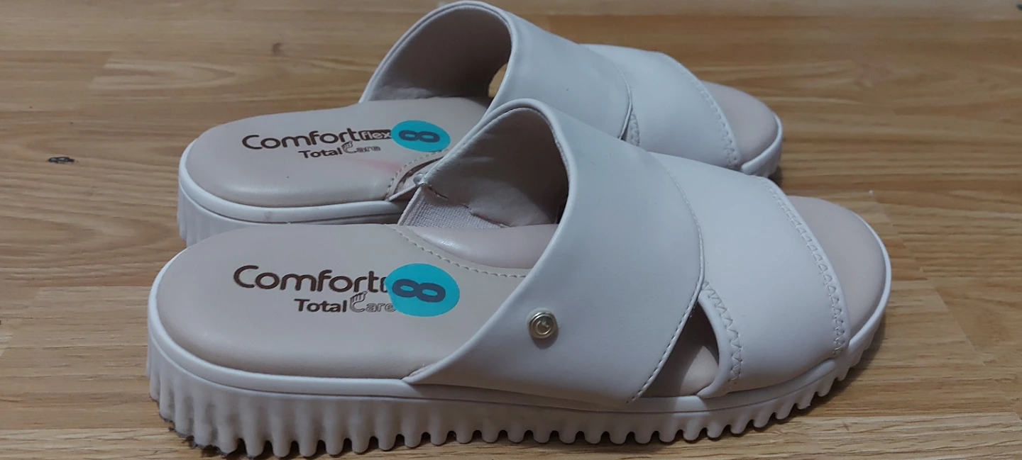 Comfortflex total care White Slides - photo 4