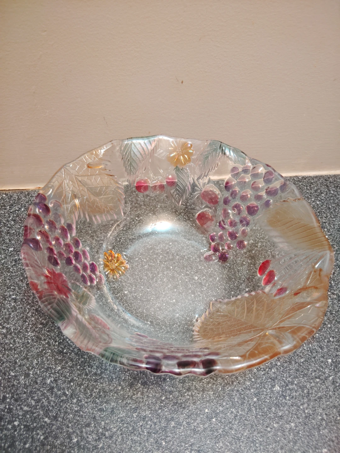 Vintage Mikasa Embossed Glass Fruit Bowl Set - photo 3