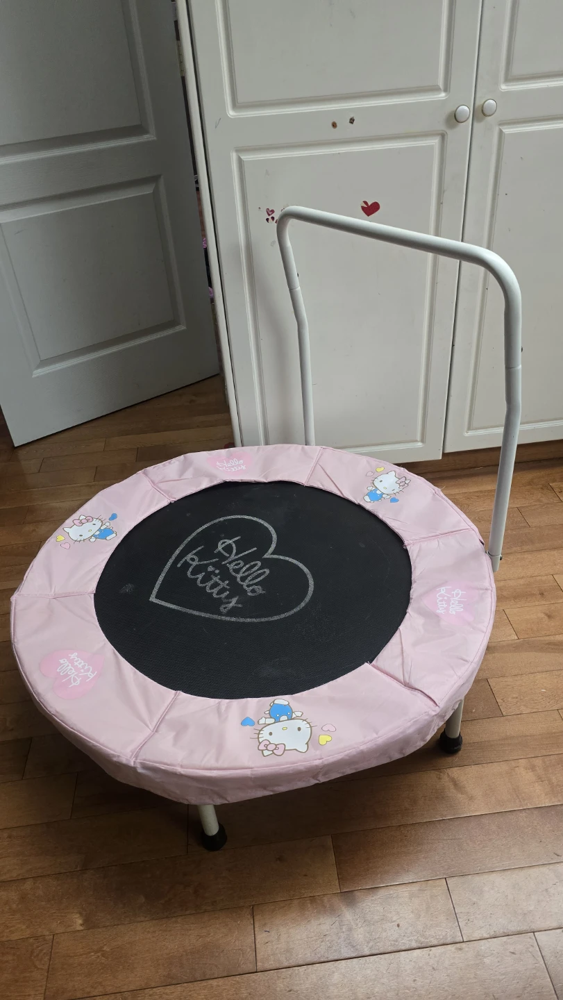 Hello Kitty Toddler Trampoline with Handle